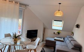 Appartement au calme proche du PAL